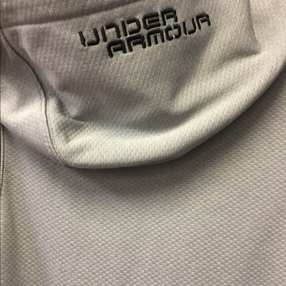 Under Armour - Picture 4 of 4